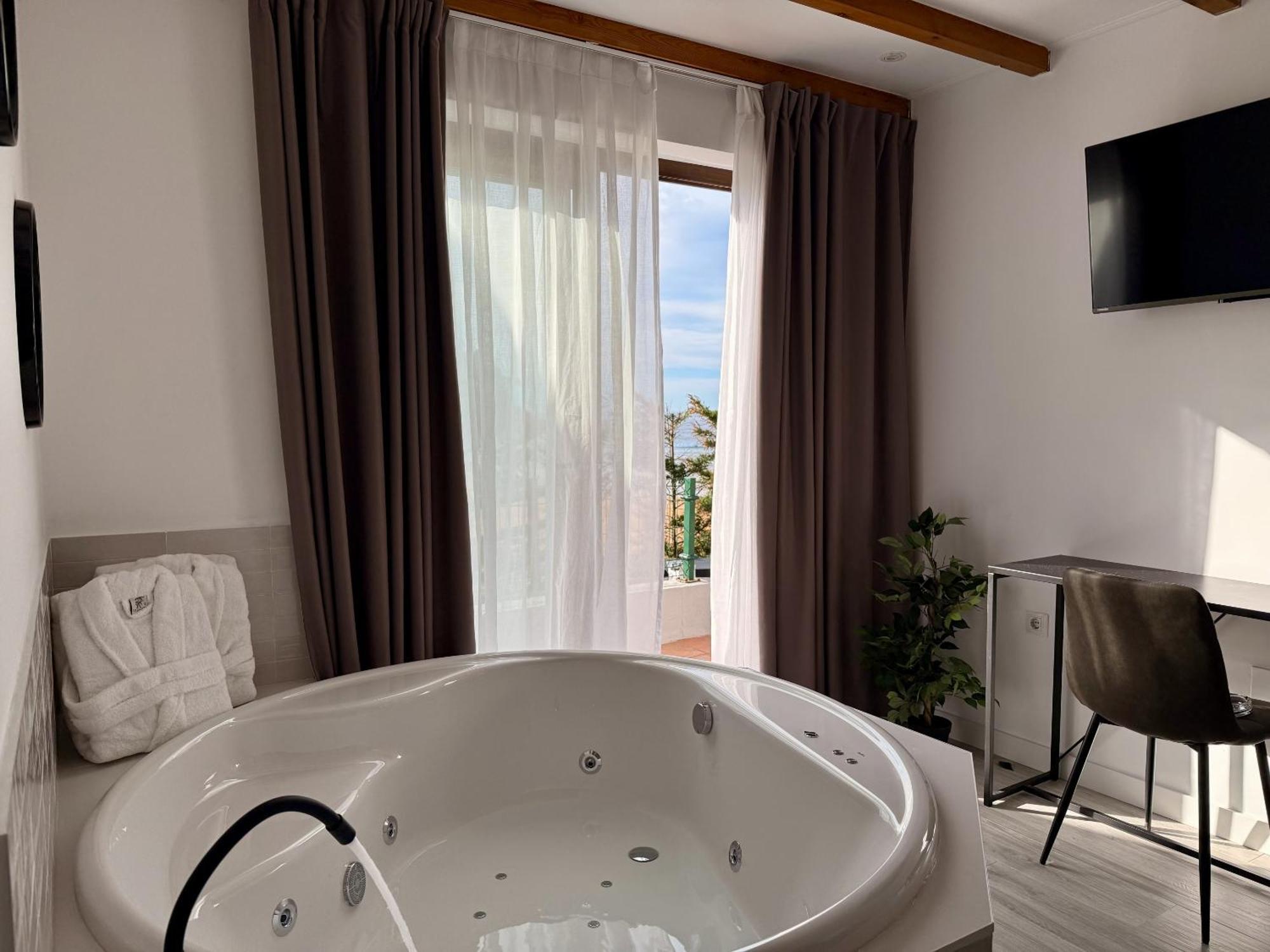 Hotel Sanmar Кобресес Экстерьер фото